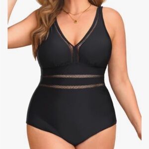 CUPSHE Women's One Piece Swimsuit Bathing Suit V Neck Adjustable Straps M/00X